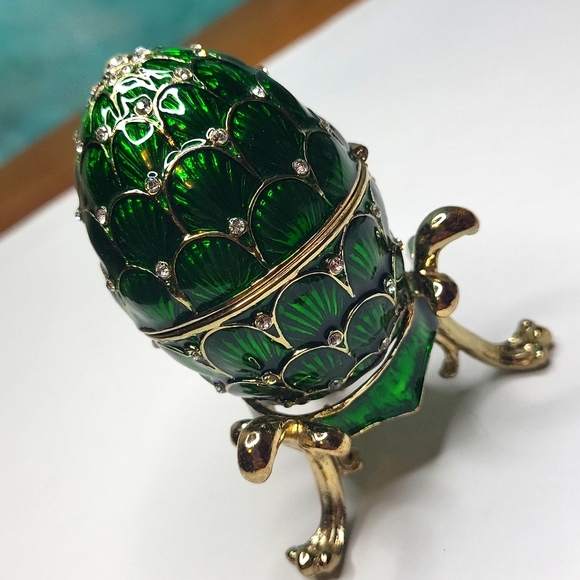 Trinket Box - Picture 1 of 4